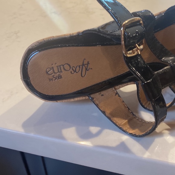 Black patent leather sandals/ wedges by Euro Sofft. Size 8 - Picture 5 of 9
